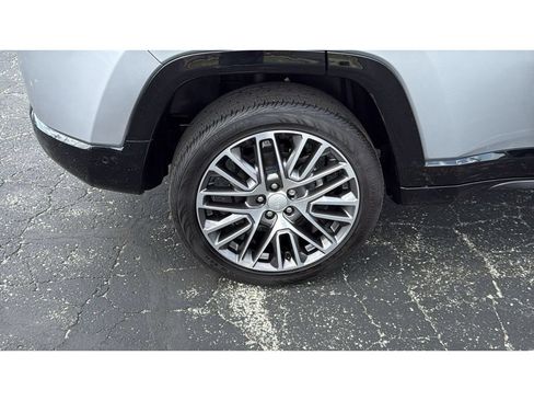 Used 2023 Jeep Compass Limited w/ Elite Group AWD/4WD image 14