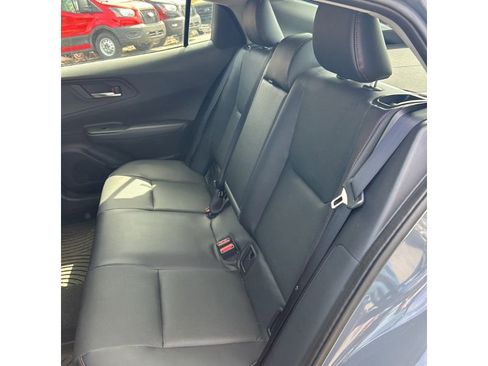 Used 2024 Toyota Prius Prime Premium w/ Advanced Technology Package image 6