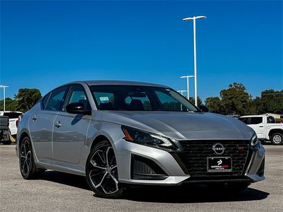Used 2024 Nissan Altima 2.5 SR