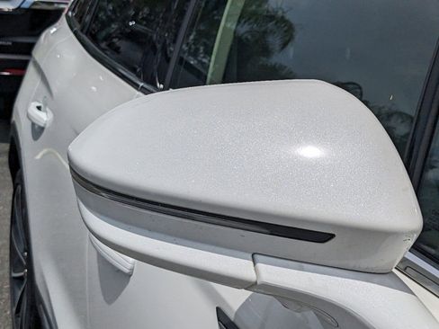 Certified 2023 Lincoln Nautilus Reserve w/ Equipment Group 202A image 10