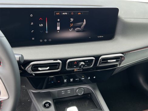 New 2026 Nissan Sentra SR image 10