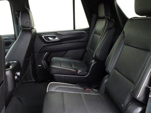 Used 2023 GMC Yukon SLT image 9