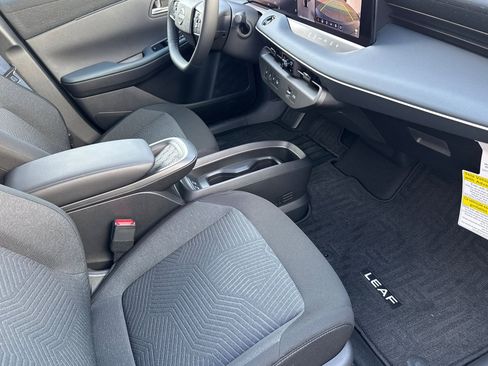 New 2026 Nissan Leaf w/ Illuminated Package image 13