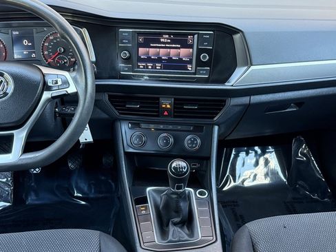 Used 2019 Volkswagen Jetta S w/ Driver Assistance Package image 29