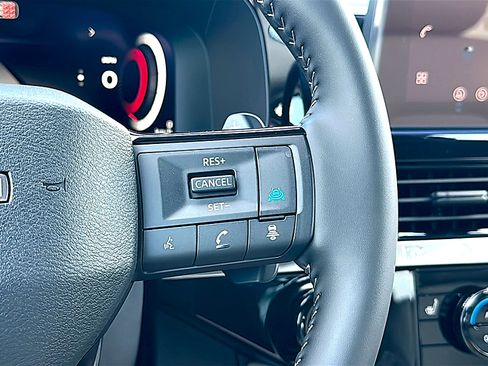 New 2026 Nissan Pathfinder SL FWD image 19