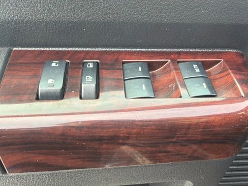 Used 2009 Ford F350 Lariat image 18