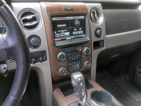 Used 2014 Ford F150 Lariat w/ Lariat Chrome Package AWD/4WD image 9