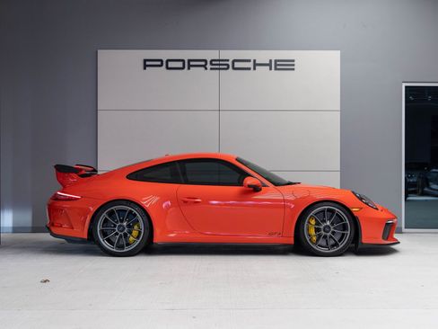 Certified 2018 Porsche 911 GT3 image 8