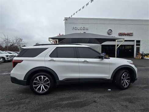 Used 2020 Ford Explorer ST w/ Premium Technology Package image 3