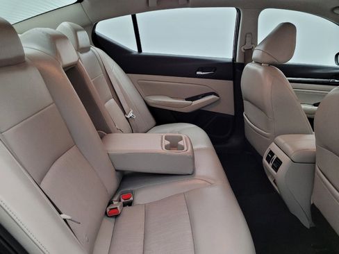 Used 2020 Nissan Altima 2.5 Platinum image 19