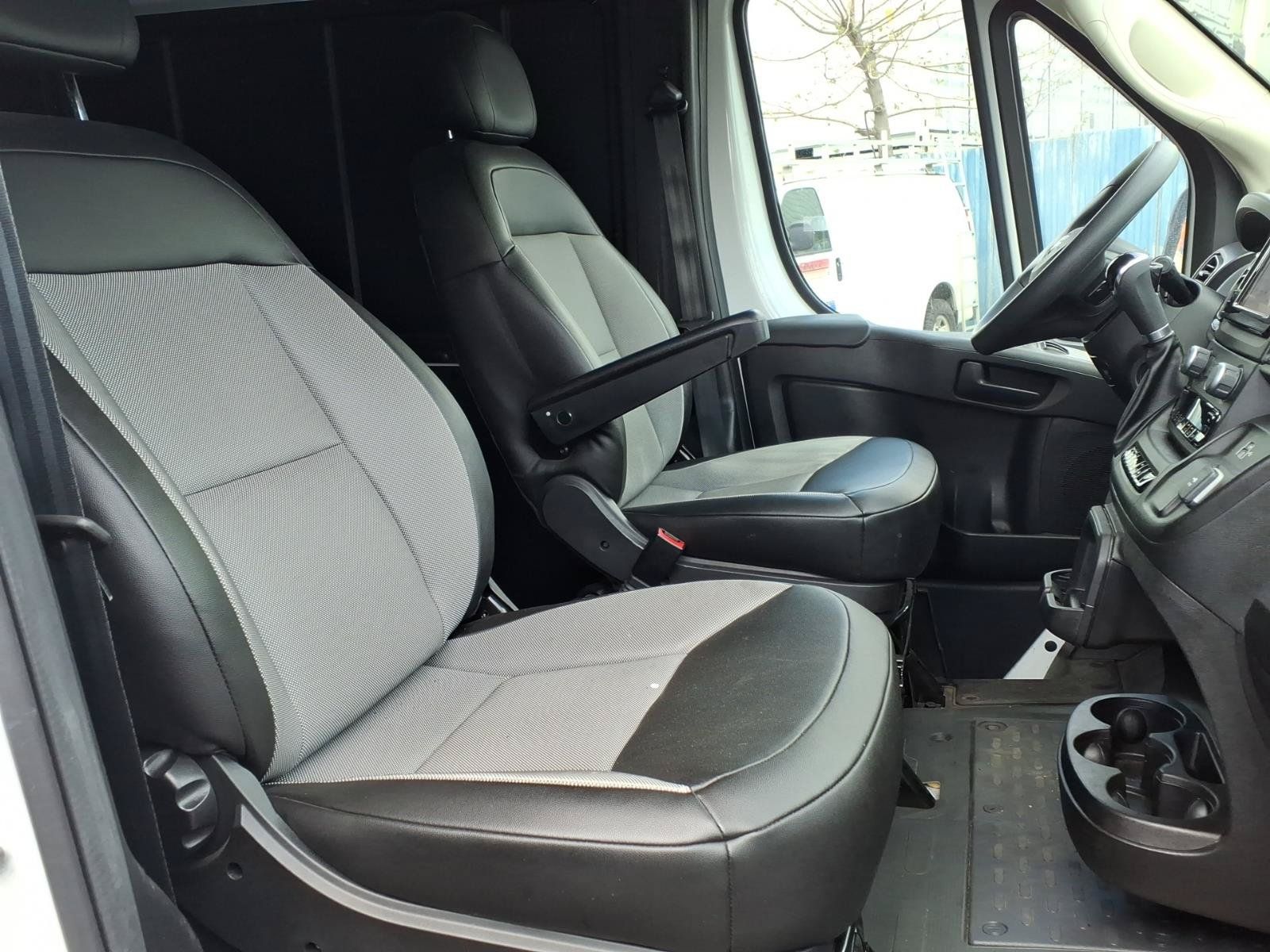 Used 2023 RAM ProMaster 2500 FWD image 11