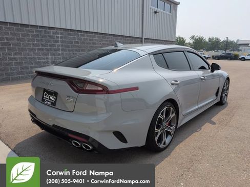 Used 2020 Kia Stinger GT2 AWD/4WD image 3
