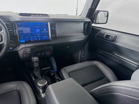 Used 2024 Ford Bronco Black Diamond AWD/4WD image 22