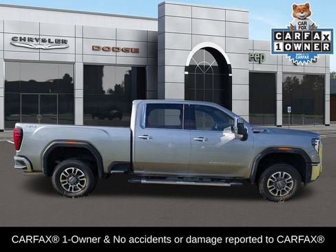 Used 2025 GMC Sierra 2500 SLT w/ SLT Premium Package image 2
