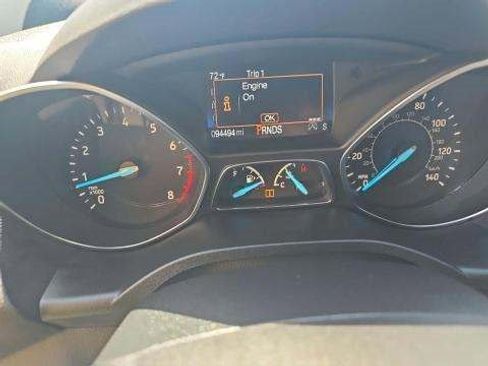 Used 2017 Ford Escape Titanium image 5