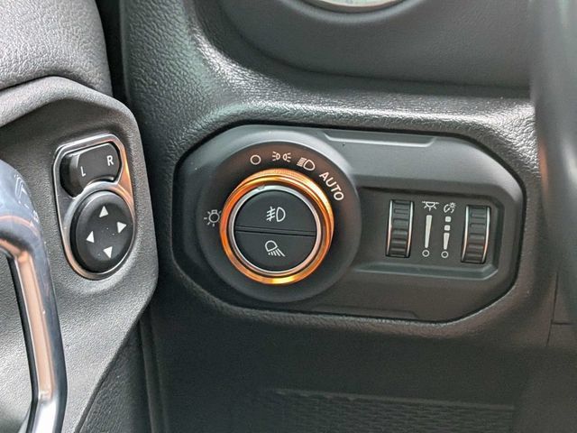 Used 2022 Jeep Gladiator Overland AWD/4WD image 28