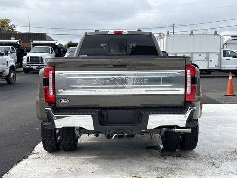 New 2027 Ford F450 King Ranch w/ Chrome Package AWD/4WD image 4