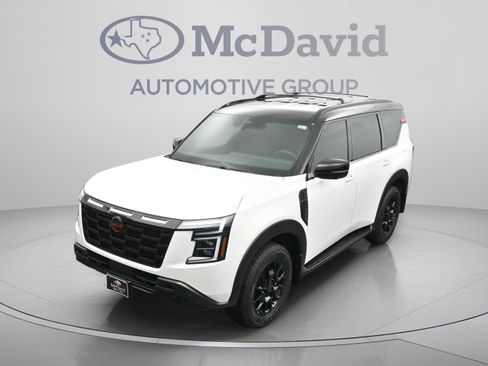 Used 2025 Nissan Armada PRO-4X AWD/4WD image 38