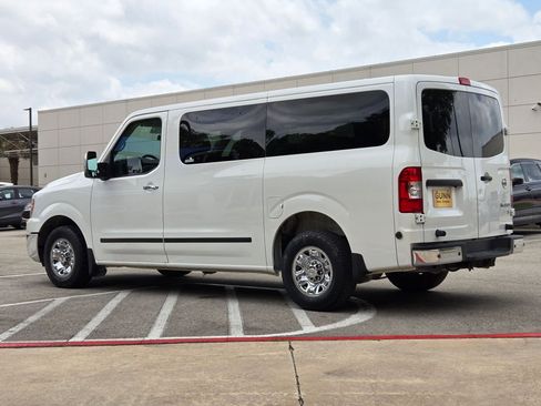 Used 2020 Nissan NV 3500 SL RWD image 5