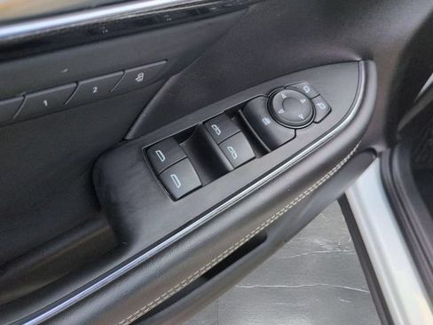 Used 2023 Buick Envision Essence w/ Sport Touring Package AWD/4WD image 16