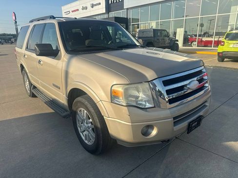 Used 2008 Ford Expedition XLT AWD/4WD image 3