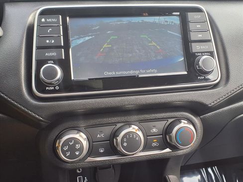 Used 2024 Nissan Versa S w/ S Plus Package image 24