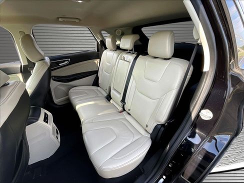 Used 2022 Ford Edge Titanium AWD/4WD image 22