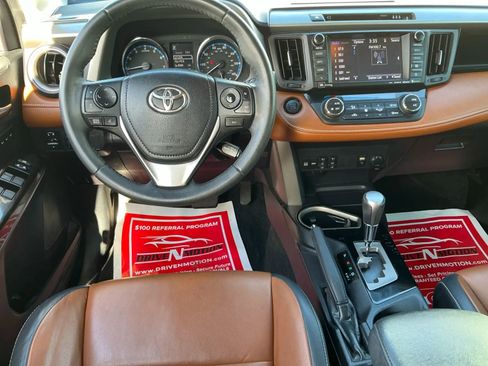Used 2018 Toyota RAV4 Limited w/ Advanced Technology Package image 16
