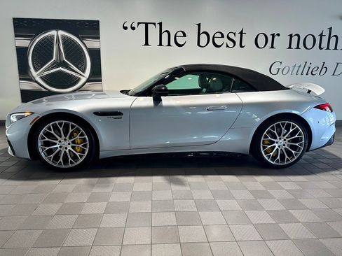 Certified 2022 Mercedes-Benz SL 63 AMG 4MATIC image 30