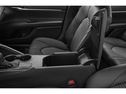 Used 2021 Toyota Camry SE FWD image 14