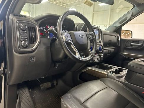 Used 2021 Chevrolet Silverado 1500 LT Trail Boss w/ Convenience Package II AWD/4WD image 10