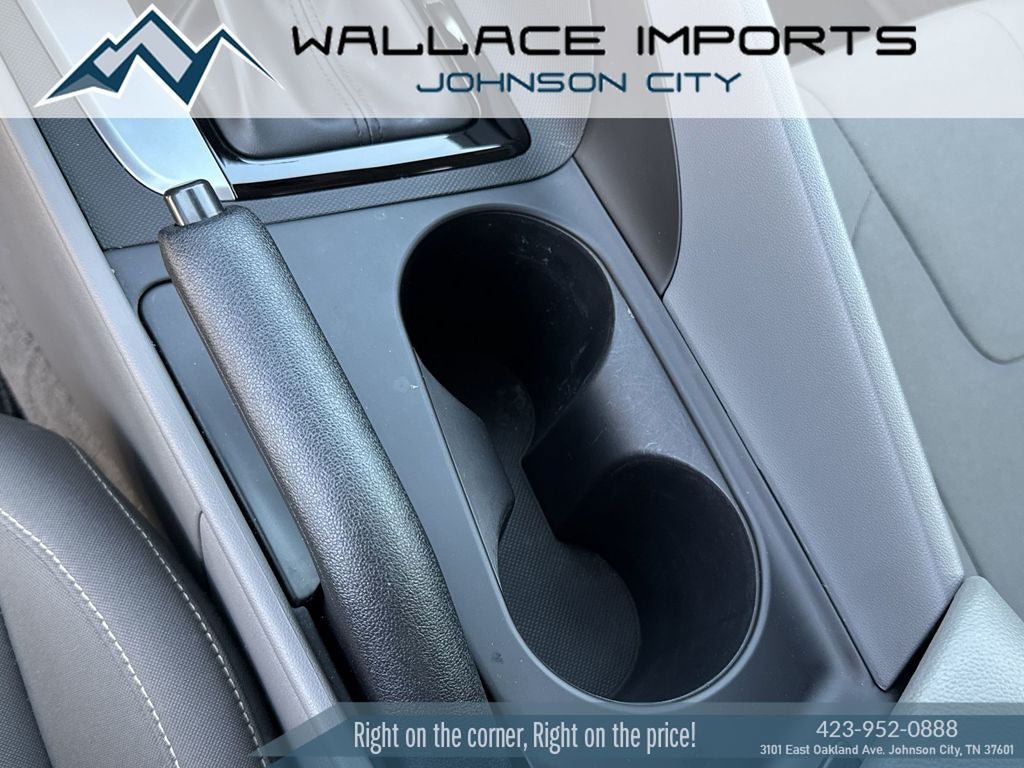 Used 2023 Hyundai Elantra SEL w/ Cargo Package FWD image 17