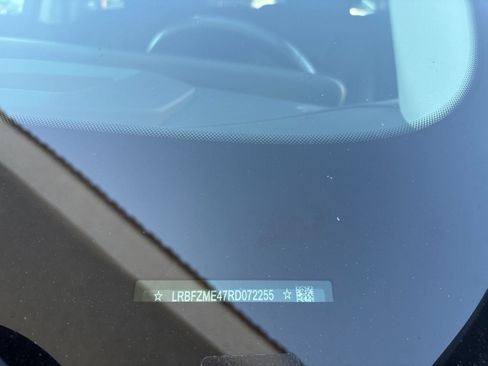 Used 2024 Buick Envision Preferred AWD/4WD image 30