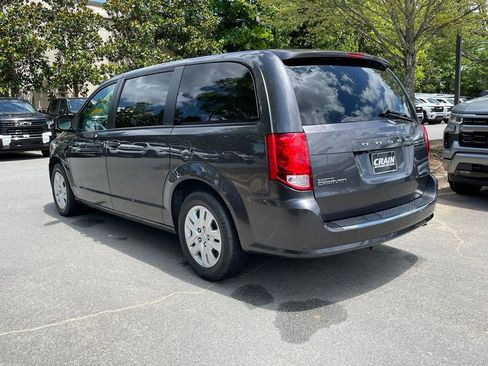 Used 2018 Dodge Grand Caravan SE w/ UConnect Hands-Free Group FWD image 5