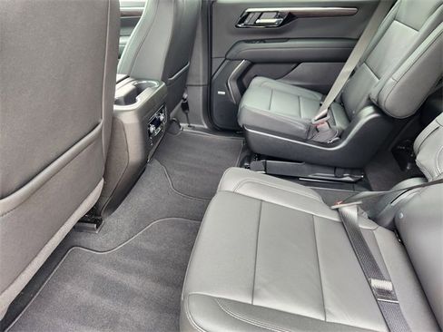 Used 2026 Chevrolet Tahoe LT w/ Comfort Package AWD/4WD image 30