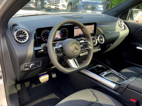 Certified 2026 Mercedes-Benz GLA 250 4MATIC image 9
