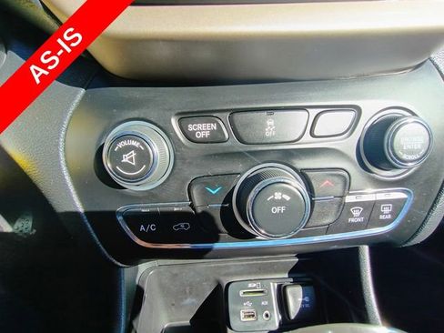 Used 2016 Jeep Cherokee Sport w/ Cold Weather Group FWD image 24