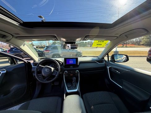 Used 2023 Toyota RAV4 XLE image 6