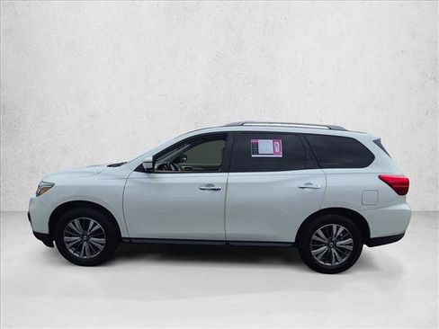 Used 2019 Nissan Pathfinder SL FWD image 9