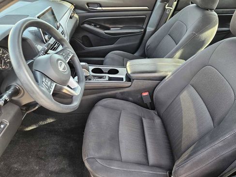 Used 2023 Nissan Altima 2.5 SV image 13