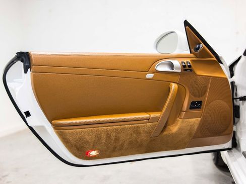 Used 2011 Porsche 911 Turbo S image 11