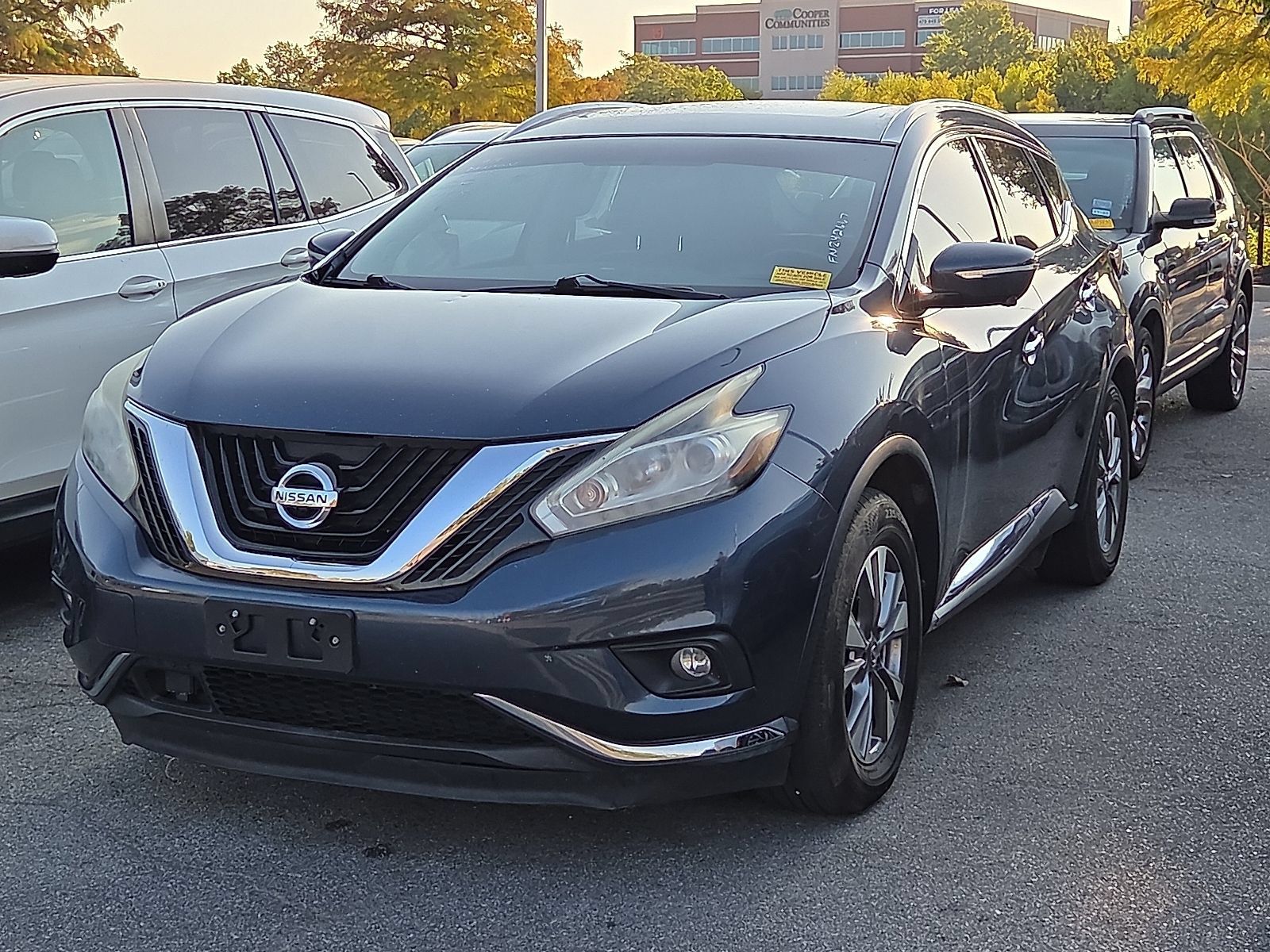 Used 2015 Nissan Murano SL w/ SL Technology Package FWD image 2