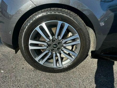 Used 2023 Land Rover Range Rover SE image 34