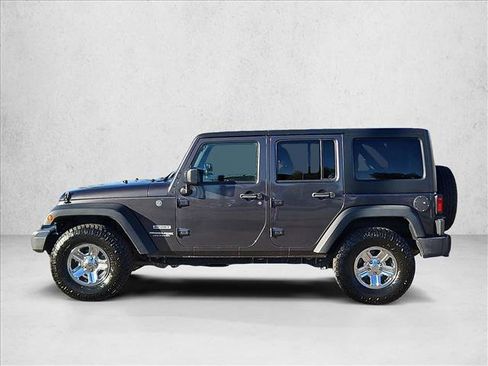 Used 2018 Jeep Wrangler Unlimited Sport w/ Connectivity Group image 9