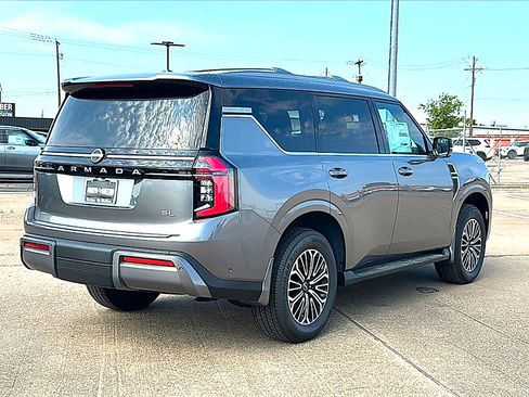 New 2026 Nissan Armada SL w/ Captain's Chari Seat Package AWD/4WD image 6