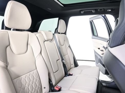 Certified 2026 Volvo XC90 B6 Plus w/ Protection Package Premier AWD/4WD image 25