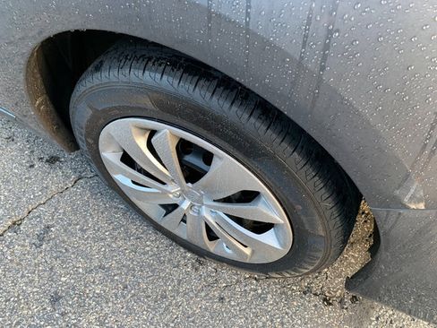 Used 2018 Subaru Impreza 2.0i AWD/4WD image 9