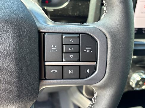 New 2026 Ford F250 Lariat w/ Black Appearance Package AWD/4WD image 19