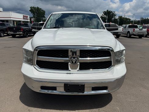 Used 2016 RAM 1500 Classic SLT w/ Luxury Group AWD/4WD image 8