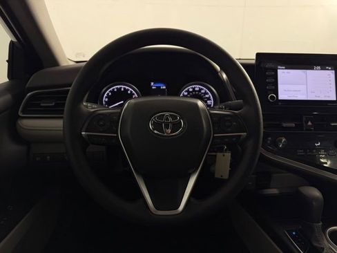Used 2023 Toyota Camry LE image 20
